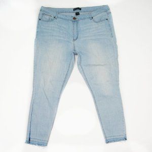 Fashion to Figure Light Wash Skinny Ankle Jeans
